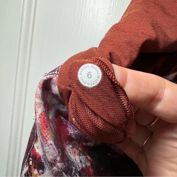 Lululemon Everlux and Mesh Cropped Tank - Picture 5 of 5